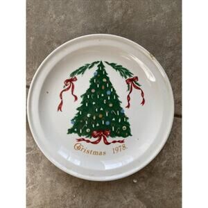 Christmas Tree Lillian Vernon 1978 Plate Carrigaline Pottery Ireland County Cork